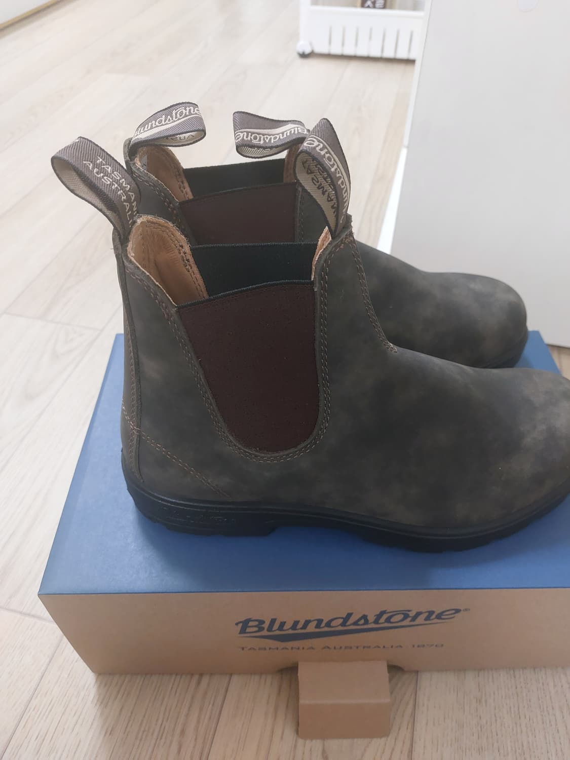 블런드스톤 585 러스틱브라운 au7 박스채 새제품 상품이미지3