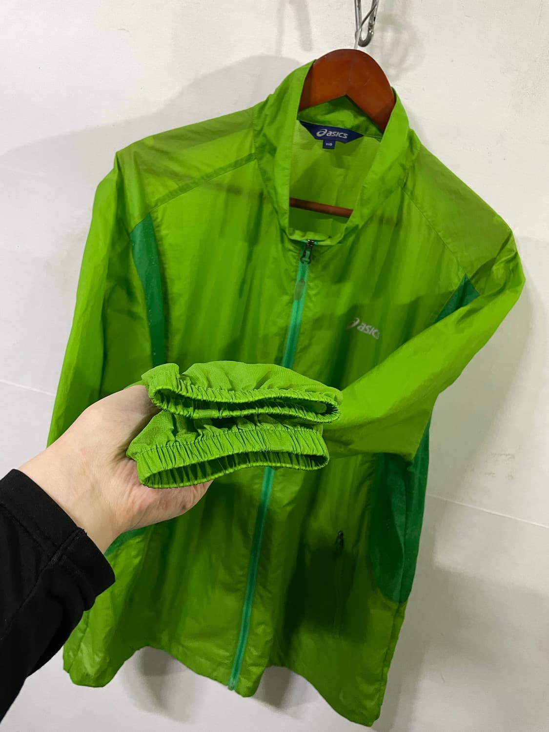 아식스 고프코어 바람막이 초경량 윈드러너 자켓 110 사이즈 상품이미지5