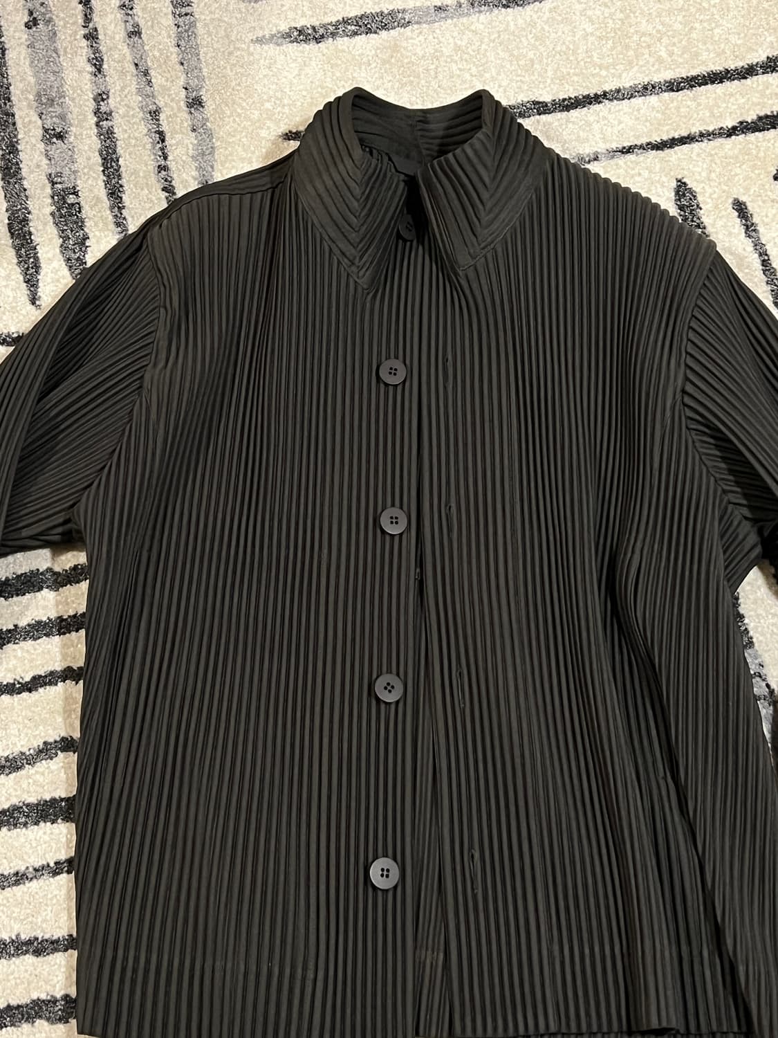 [100/사이즈3] 옴므플리세 이세이미야케 카키 버튼업 자켓 상품이미지1