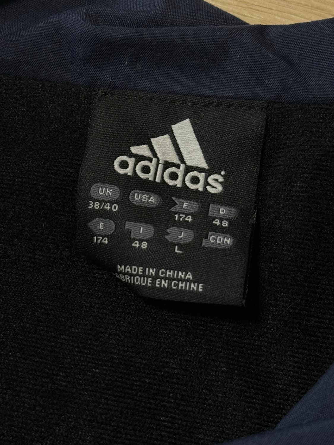 아디다스 FC 바이에른 뮌헨 코치 자켓 상품이미지5