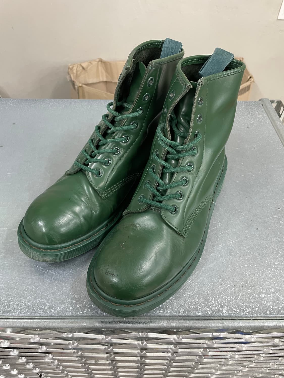 닥터마틴 1460 8홀 그린 uk8 상품이미지2