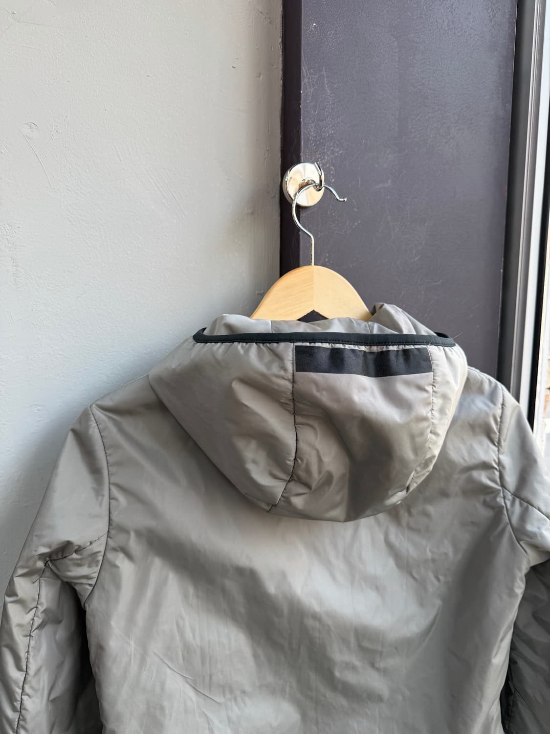 40/ 프라다 스포츠 레드탭 나일론 패딩점퍼 상품이미지7