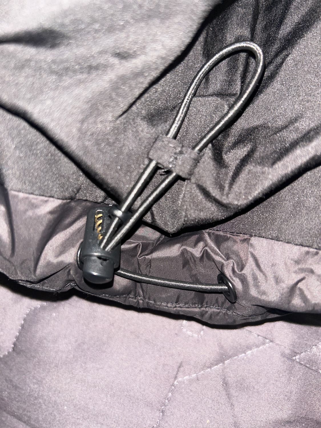 라브로스 웨이브 패딩oval logo wavy padded jacket 상품이미지4