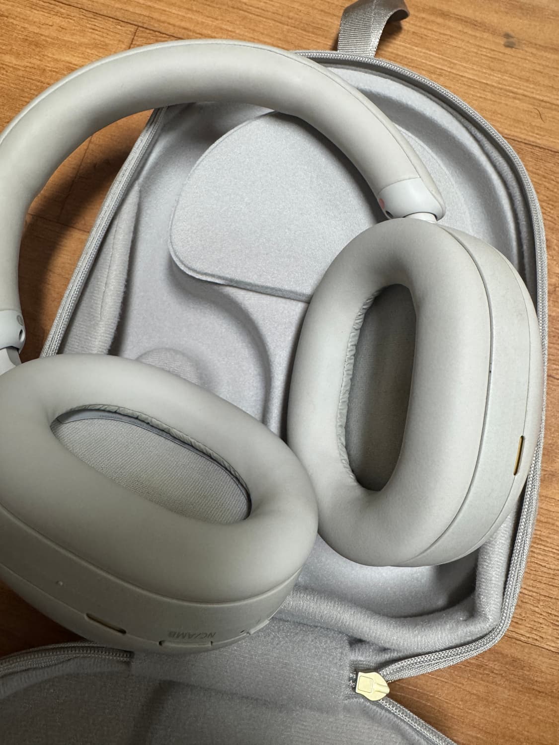 소니 WH-1000XM5 실버 상품이미지2