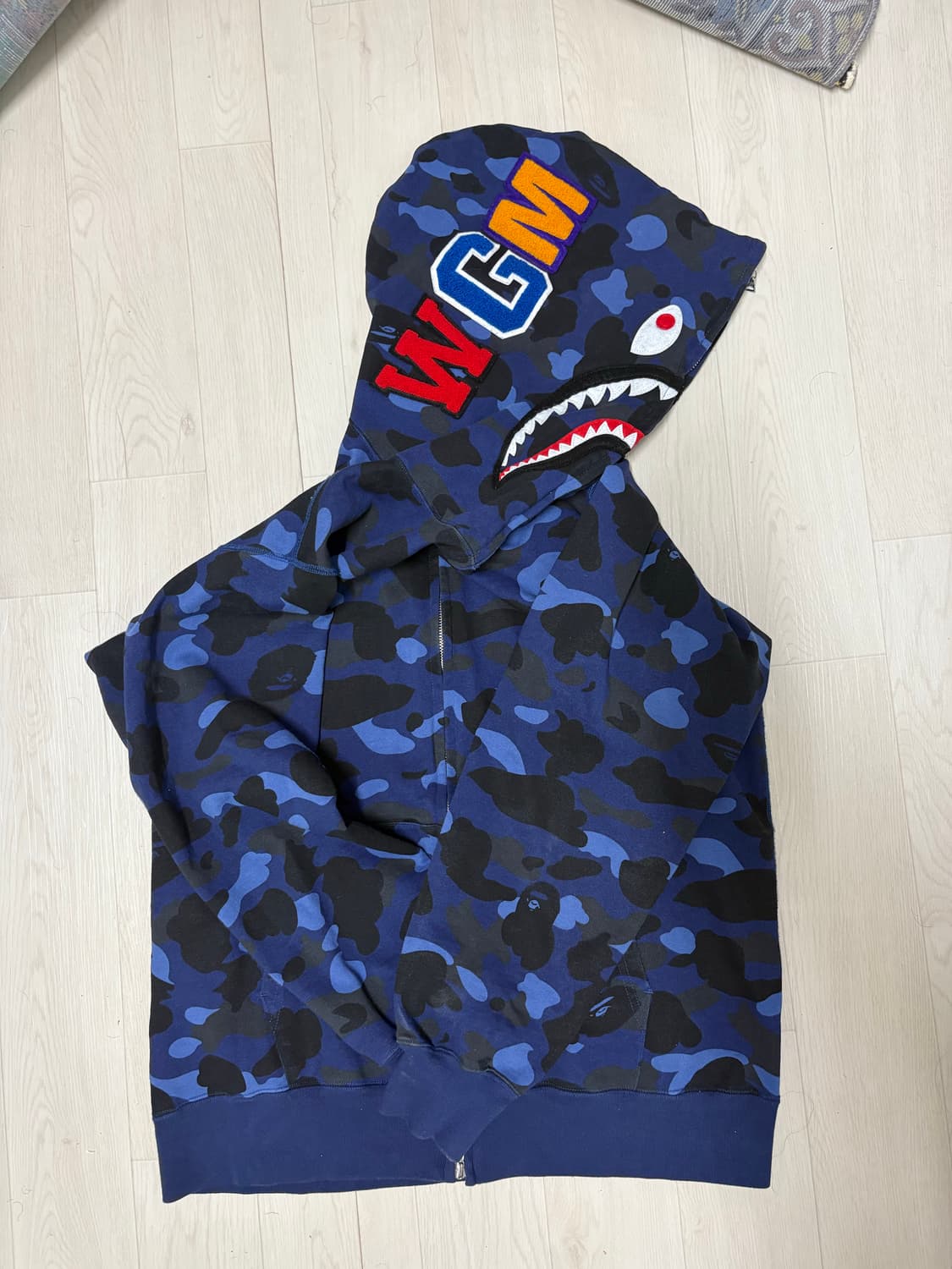 베이프 청계 카모 샤크후드집업 2xl 판매합니다 상품이미지1