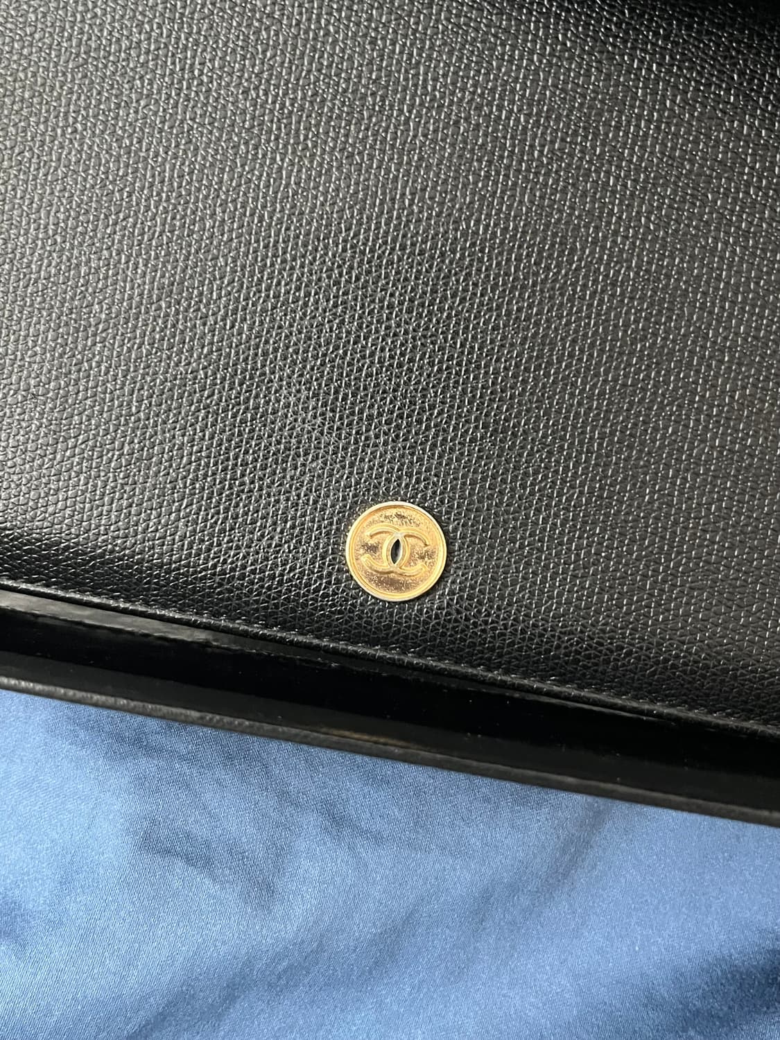 샤넬 빈티지 블랙 레더 클래식 반지갑 상품이미지2