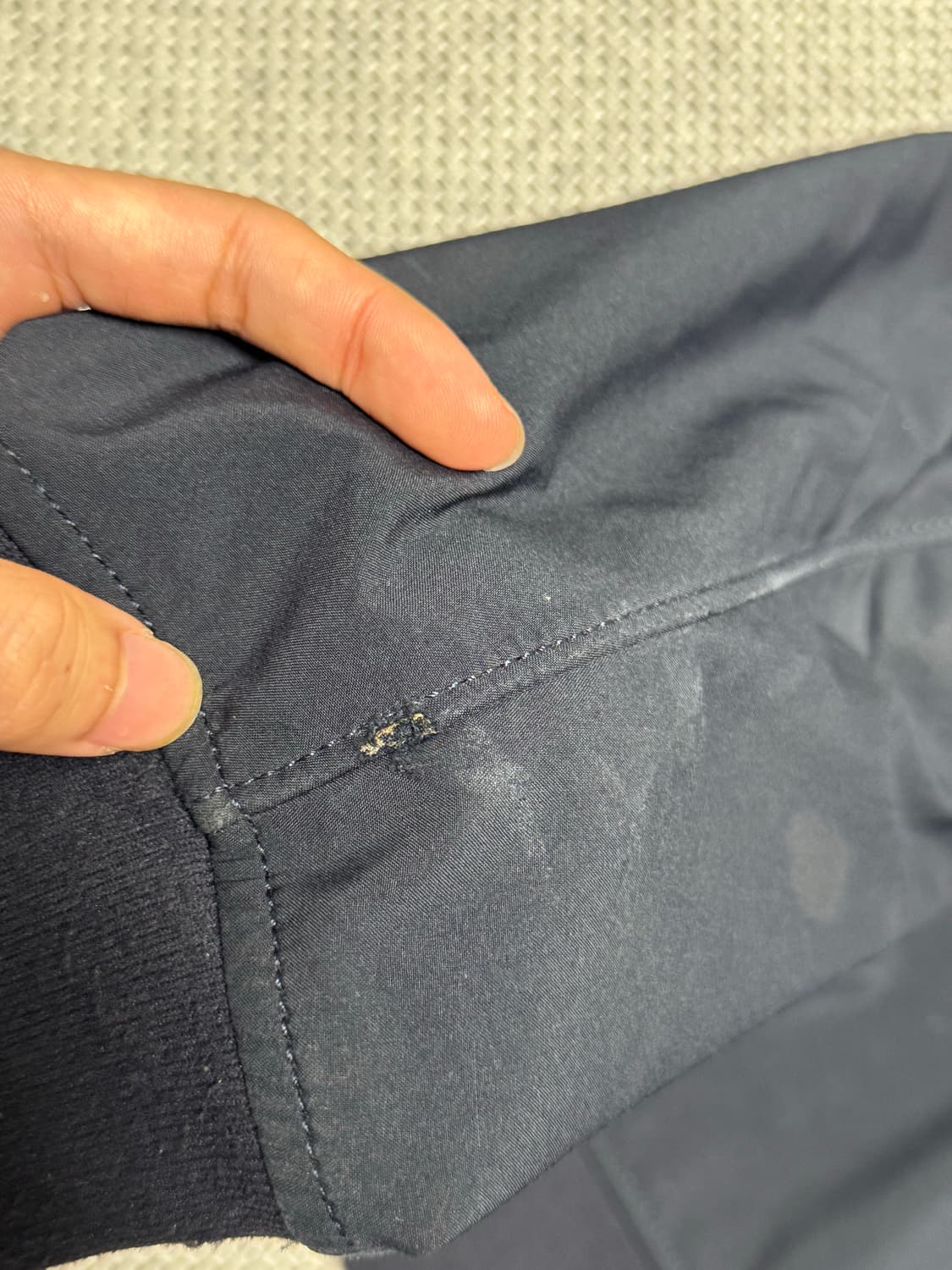 스톤아일랜드 라이트 소프트쉘 후드집업 상품이미지10