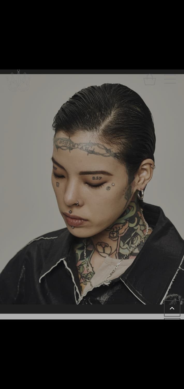 킹크로치 트위스트 귀걸이 상품이미지1