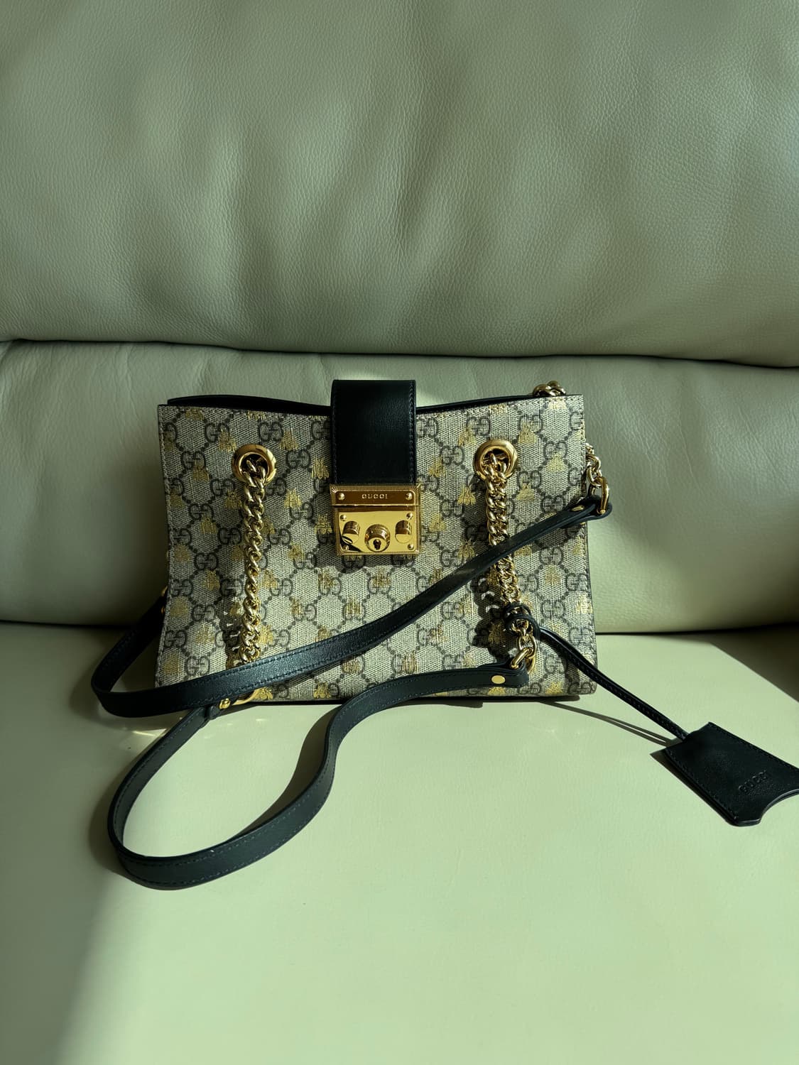 구찌 패드락 GG 수프림 숄더백 상품이미지1