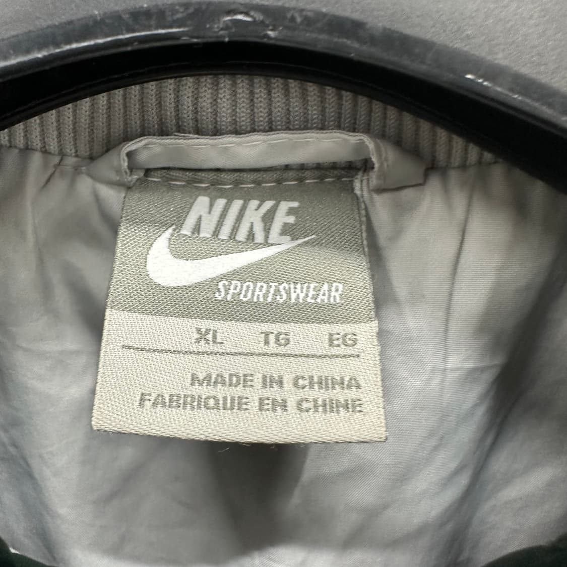 105 나이키 남자 바람막이 자켓 상품이미지3