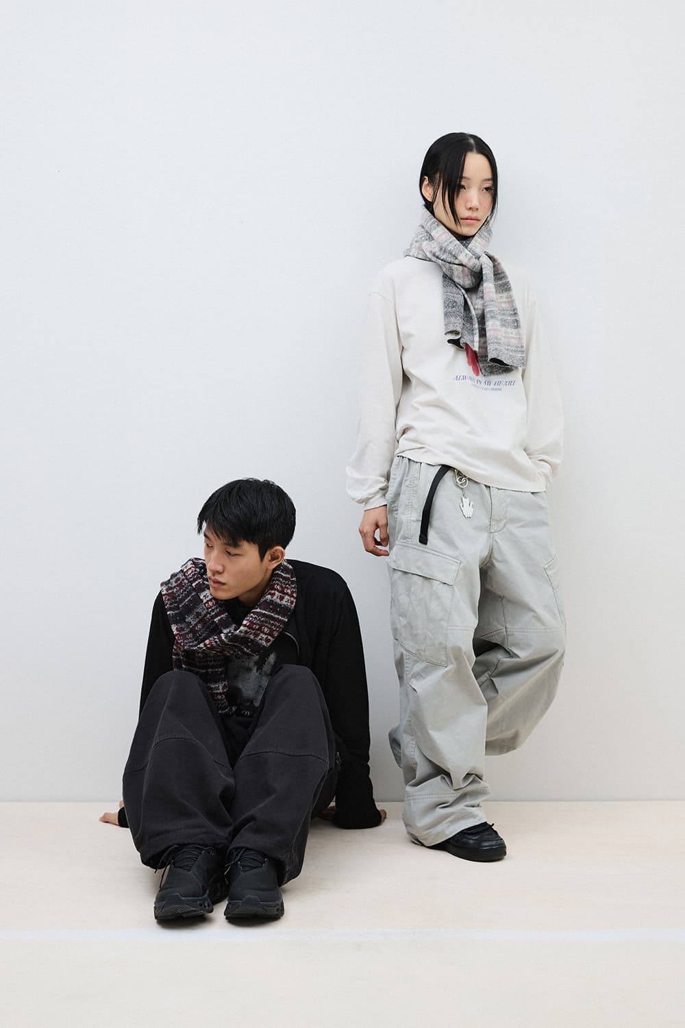 해칭룸 하트 울 머플러 레드 상품이미지4