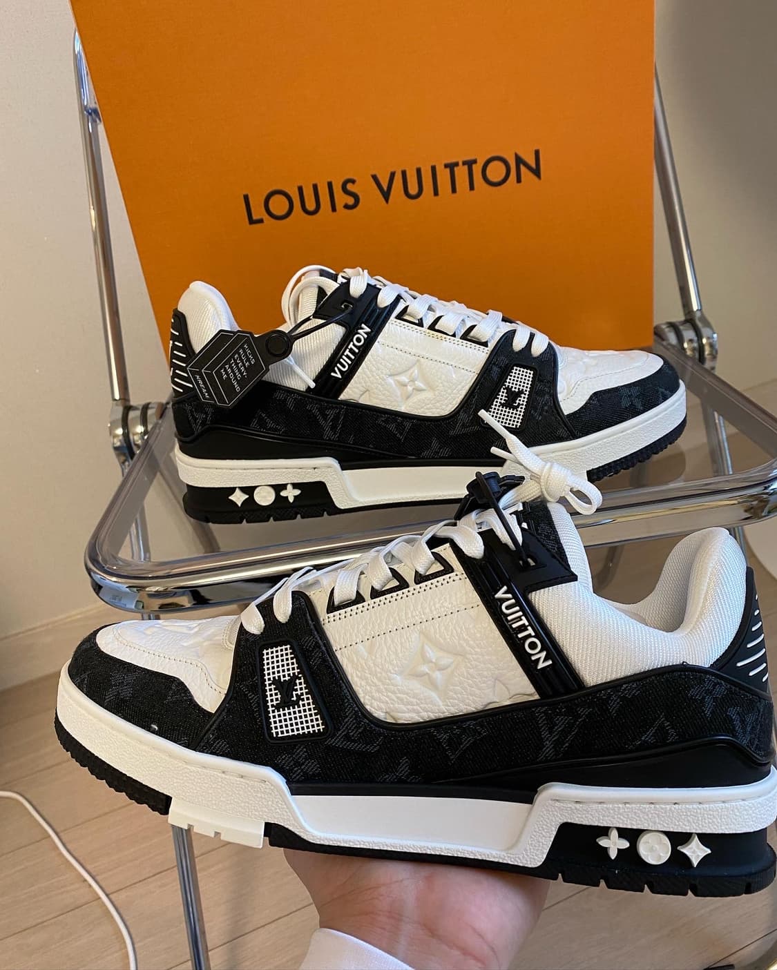 루이비통 LV 트레이너 데님 블랙 범고래 상품이미지3