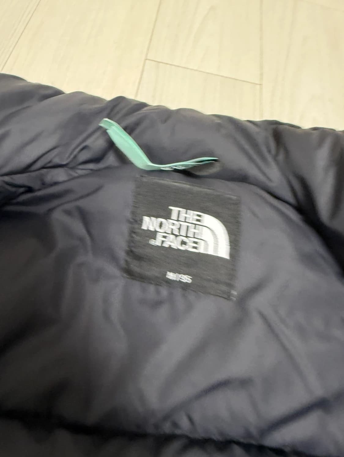 노스페이스 눕시 블랙패딩 M 상품이미지3