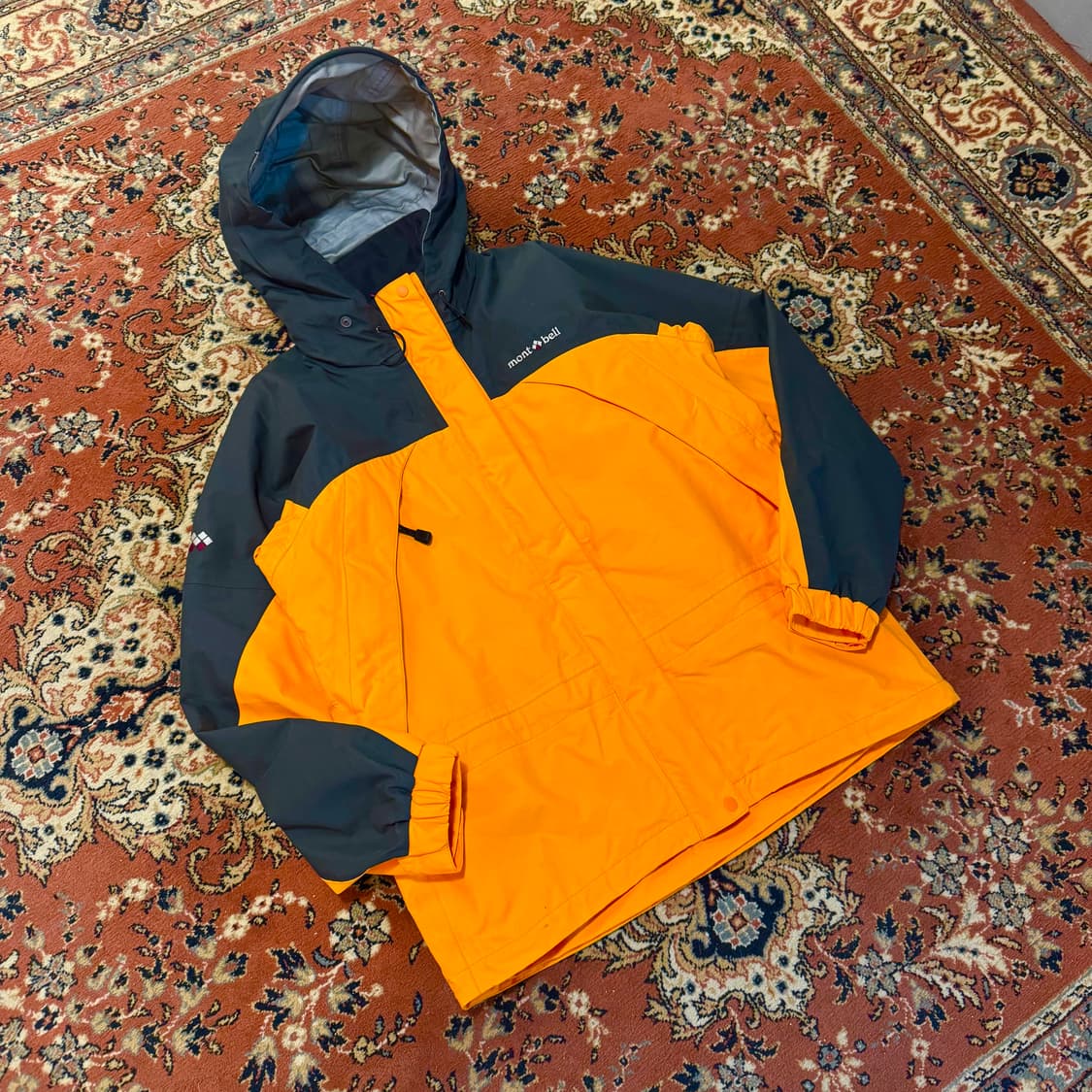 몽벨 재팬 고어텍스 바람막이 투톤자켓 (L-XL) 상품이미지2