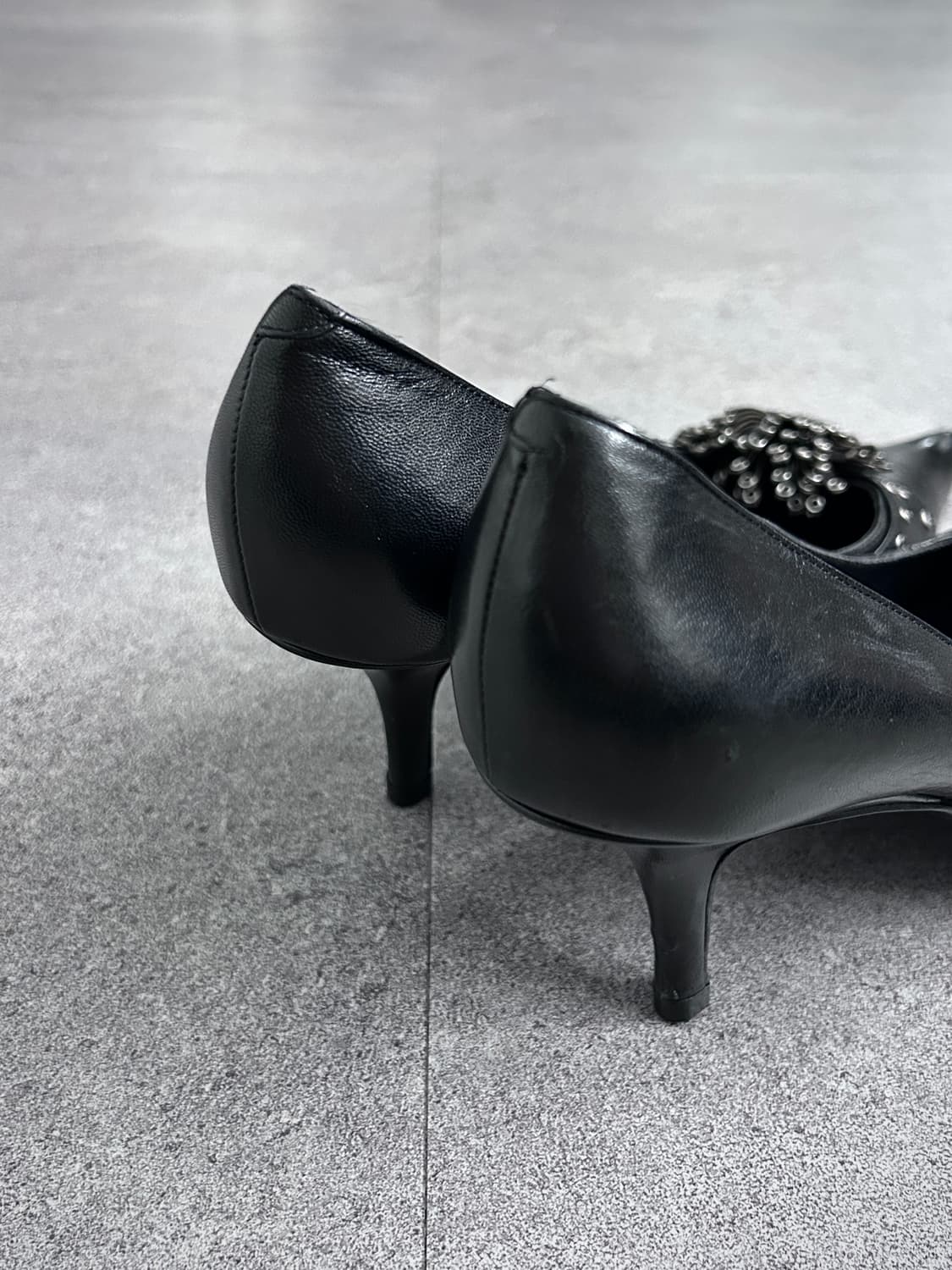 디올 아일렛 플라워 스틸레토 펌프스 상품이미지5