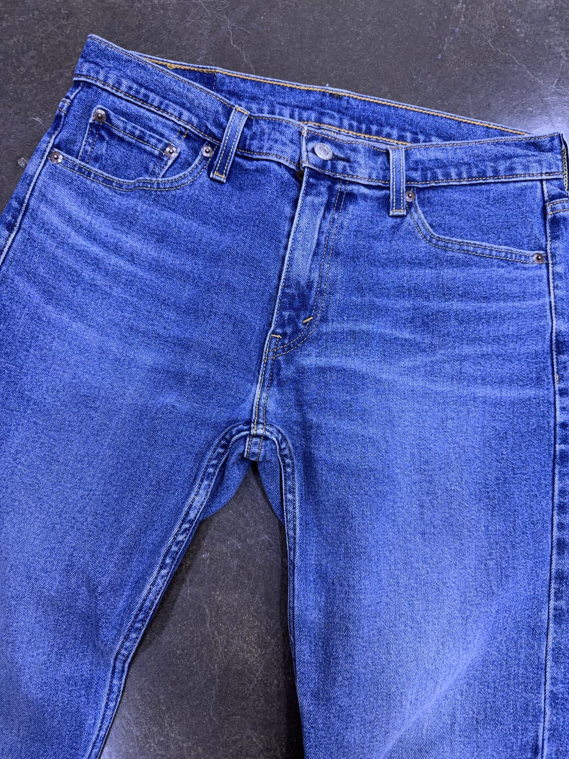 리바이스 513 슬림 스트레이트핏 중청 워싱 데님팬츠 30 상품이미지3