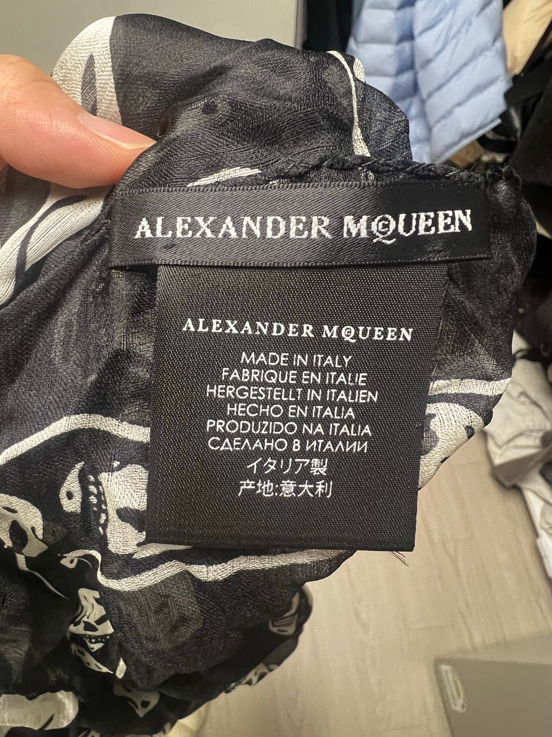 알렉산더 맥퀸 해골 스카프 상품이미지3