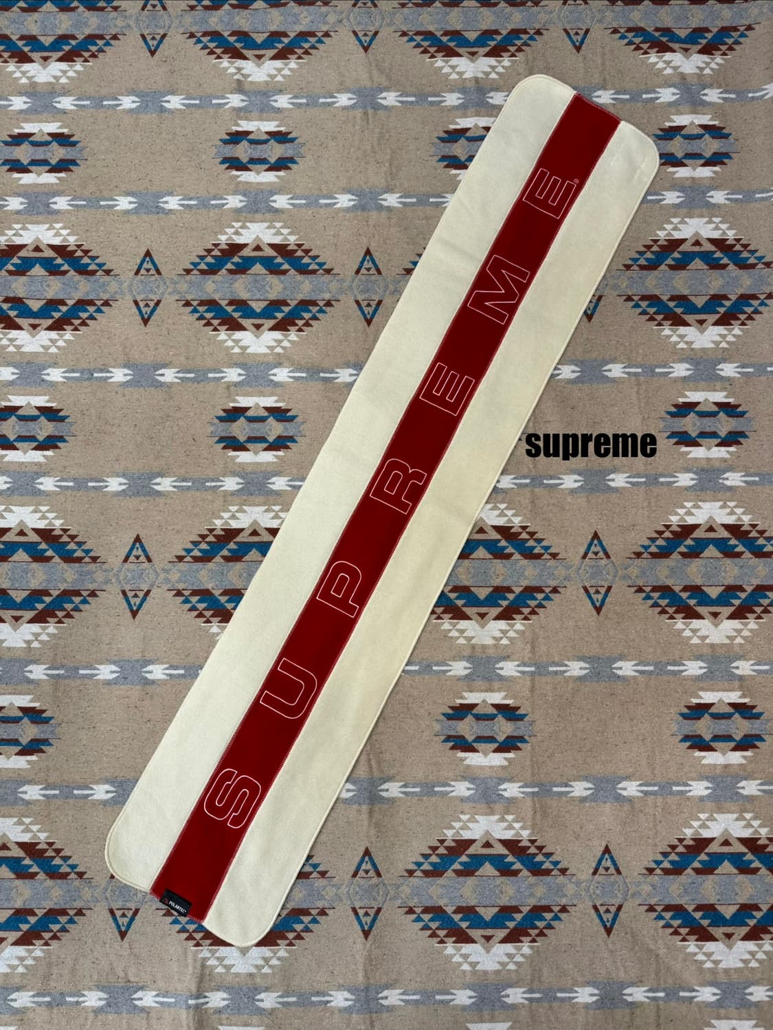 [OS] 슈프림 로고 폴라텍 머플러 화이트 상품이미지1