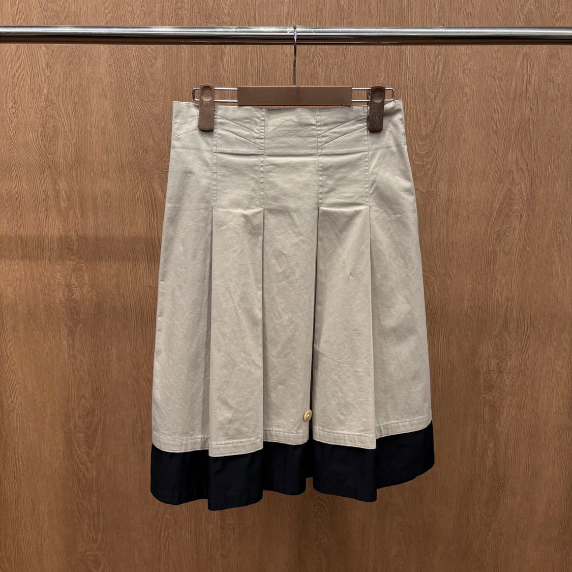 질샌더 코튼 미디 스커트 블랙 레이어드 배색 디테일 플레어핏 베이지 상품이미지2