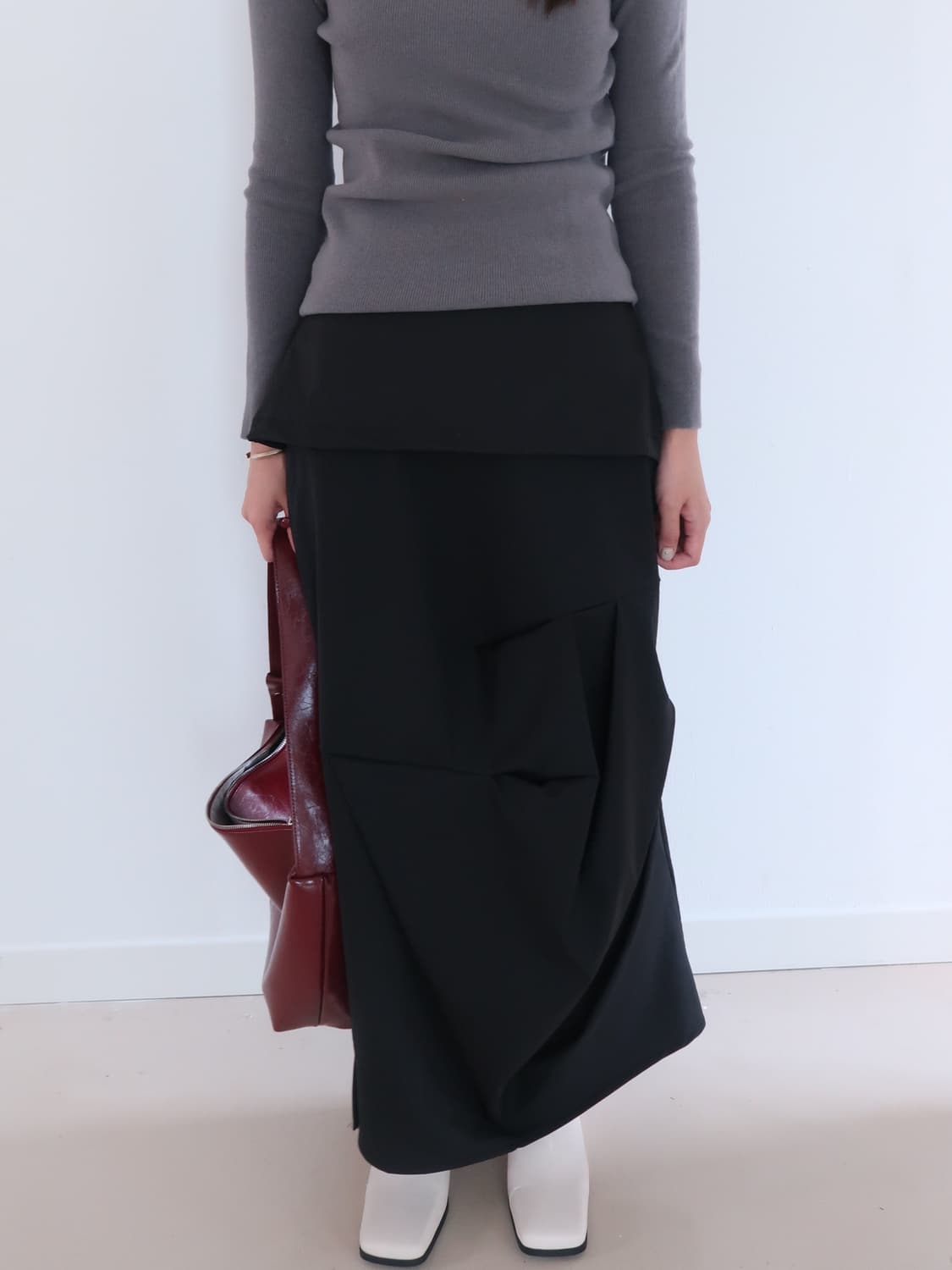 뮤로우 드레이프 롱스커트 블랙 상품이미지1