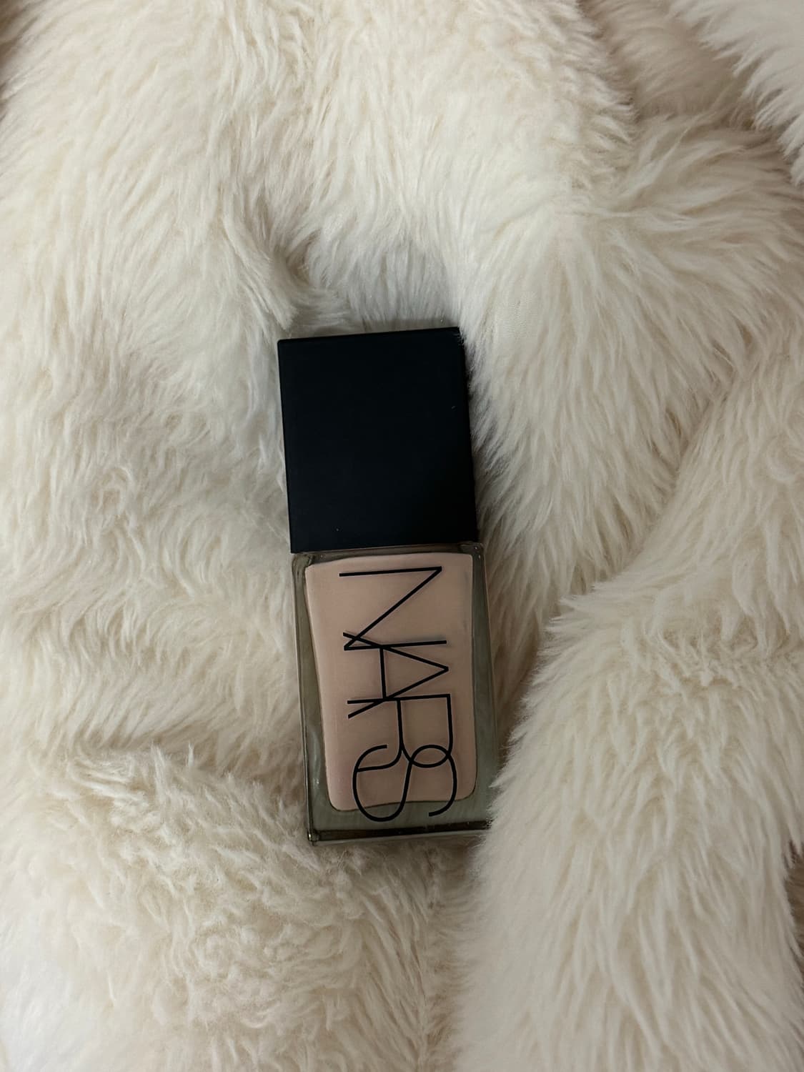 나스 라이트 리플렉팅 파운데이션 오슬로 상품이미지1