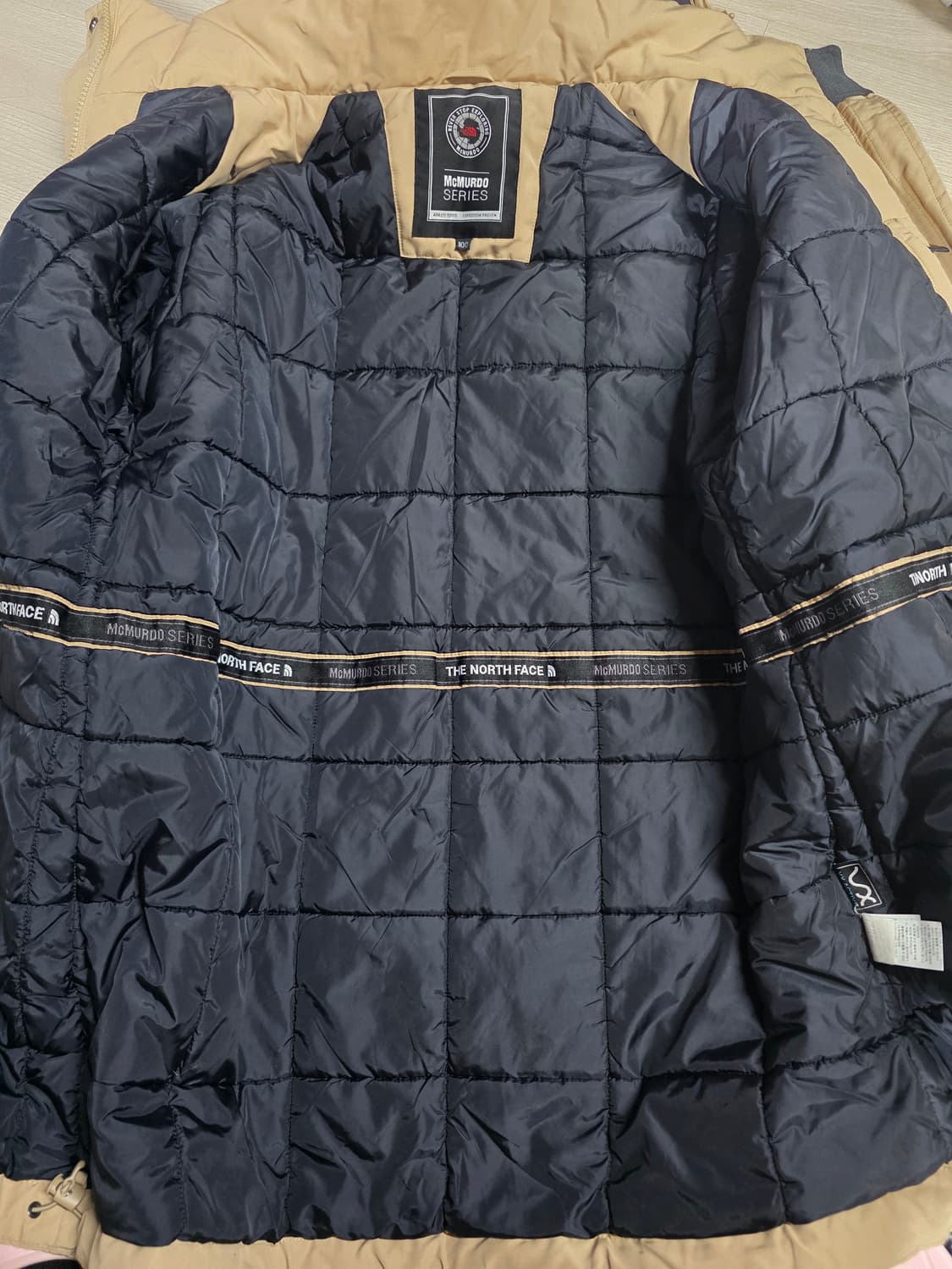 노스페이스 맥머도 베이지 사파리패딩.
싸이즈 100
 상품이미지4