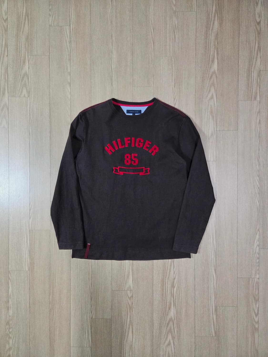 타미 힐피거 초코 브라운 롱 슬리브 티셔츠 상품이미지1