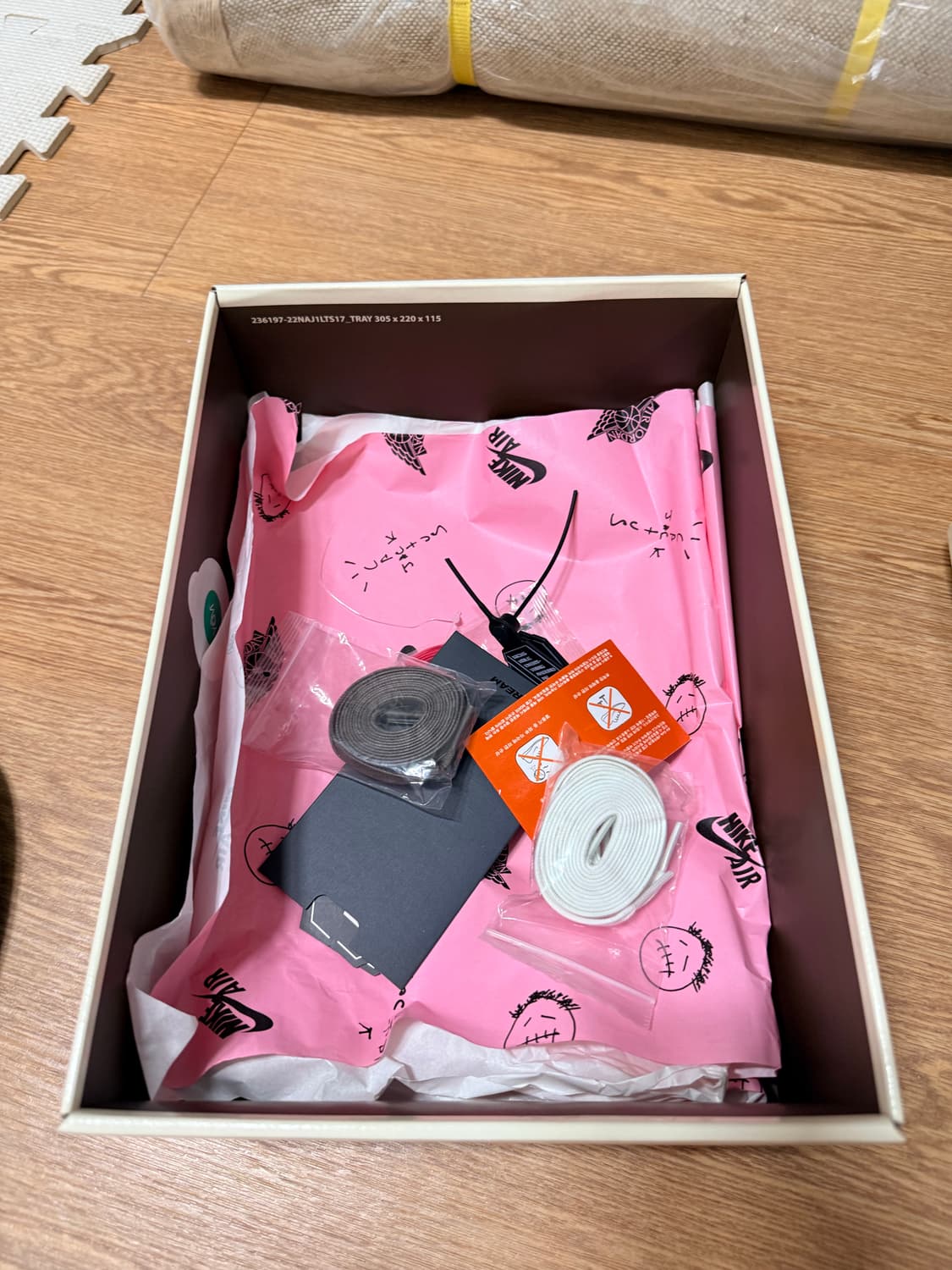 [255] 조던 1 x 트래비스 스캇 레트로 로우 OG SP 세일 앤 리 상품이미지6