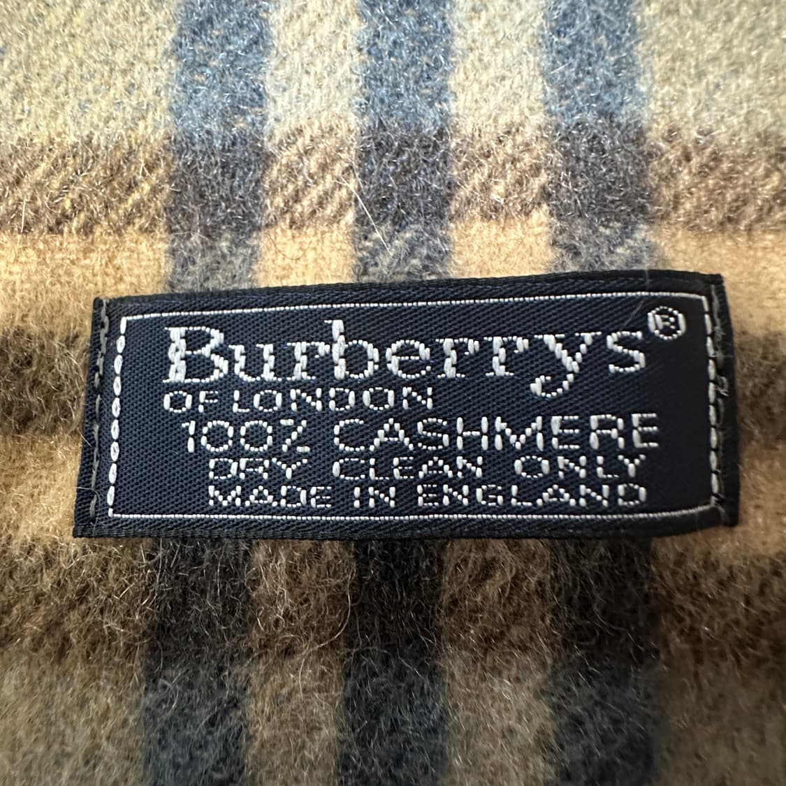 BURBERRYS cashmere 100% muffler 상품이미지2
