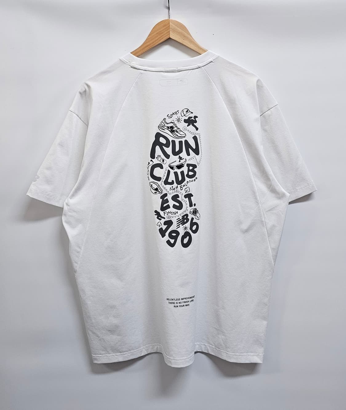 뉴발란스 24FW 런클럽 반팔티셔츠 XL 상품이미지2