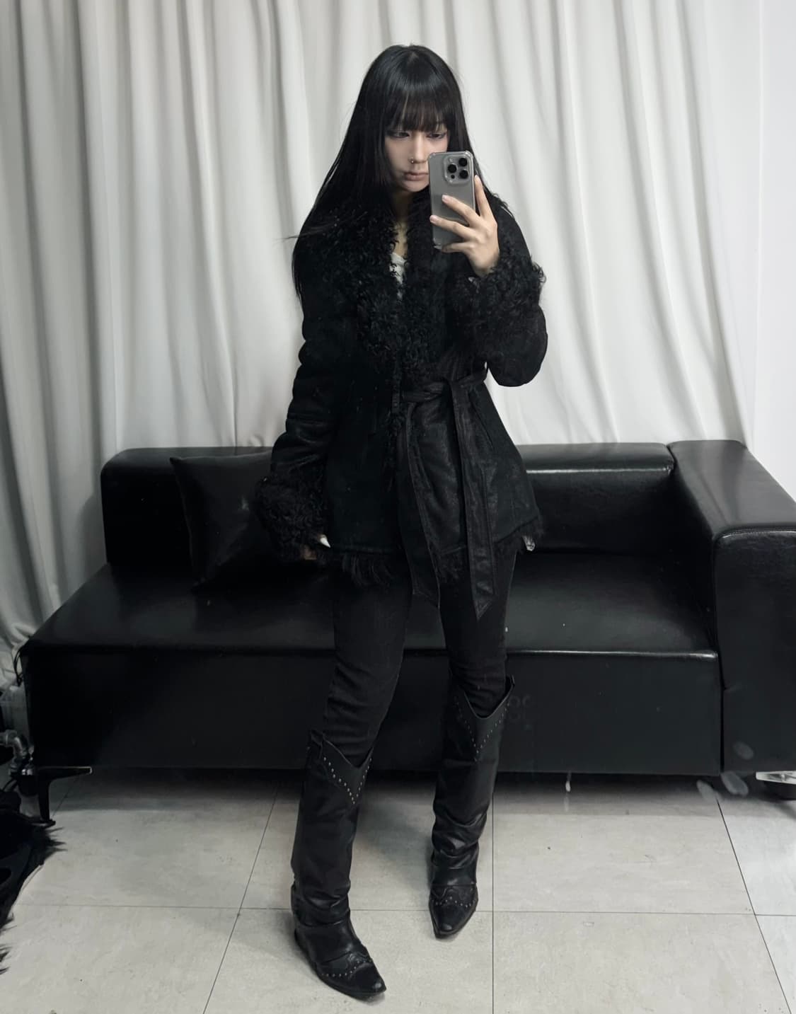 Black long shearling jacket 상품이미지1