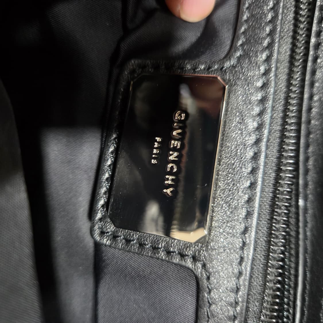 지방시 슬링백 상품이미지6