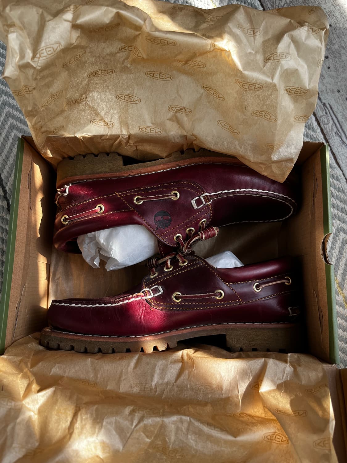 팀버랜드 클래식 3아이 보트슈즈 버건디 컬러 상품이미지2