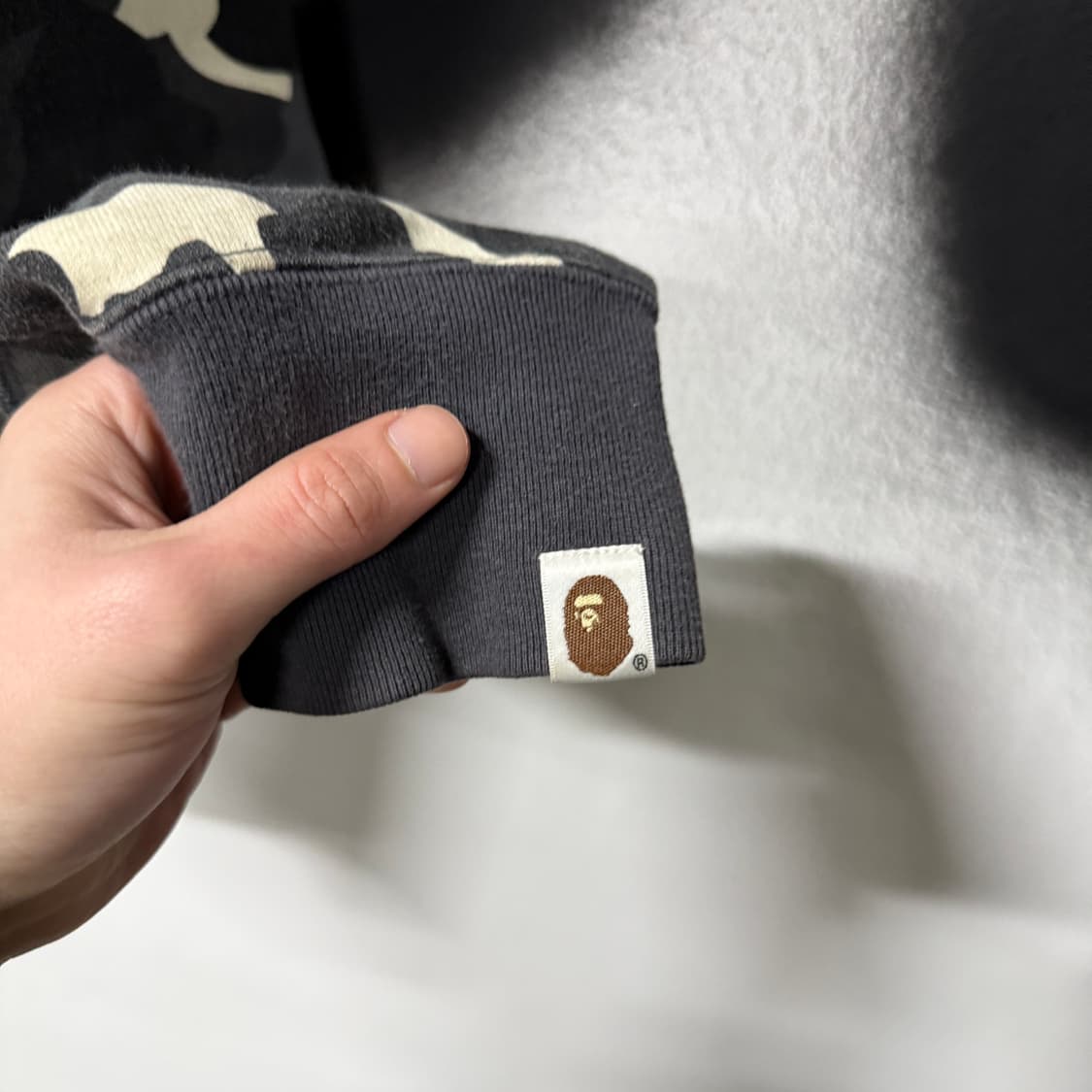 정품 베이프 흑계 시티 카모 샤크 풀 집업 후디 (야광) 상품이미지3