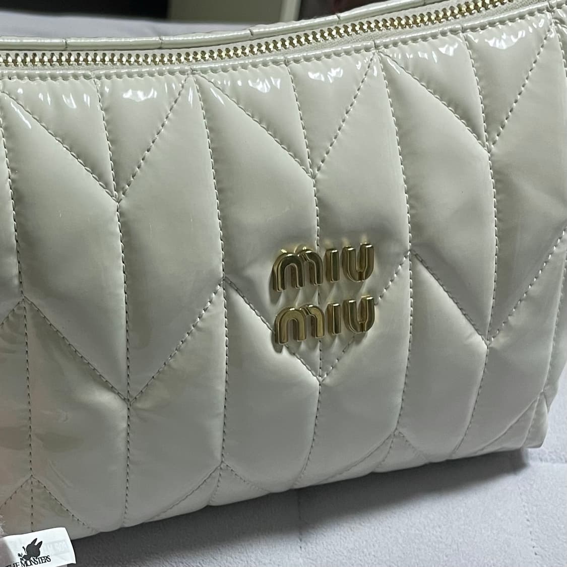 (착샷추가)미우미우 스피릿 마테라쎄 시레 미니백 화이트 가방 상품이미지10