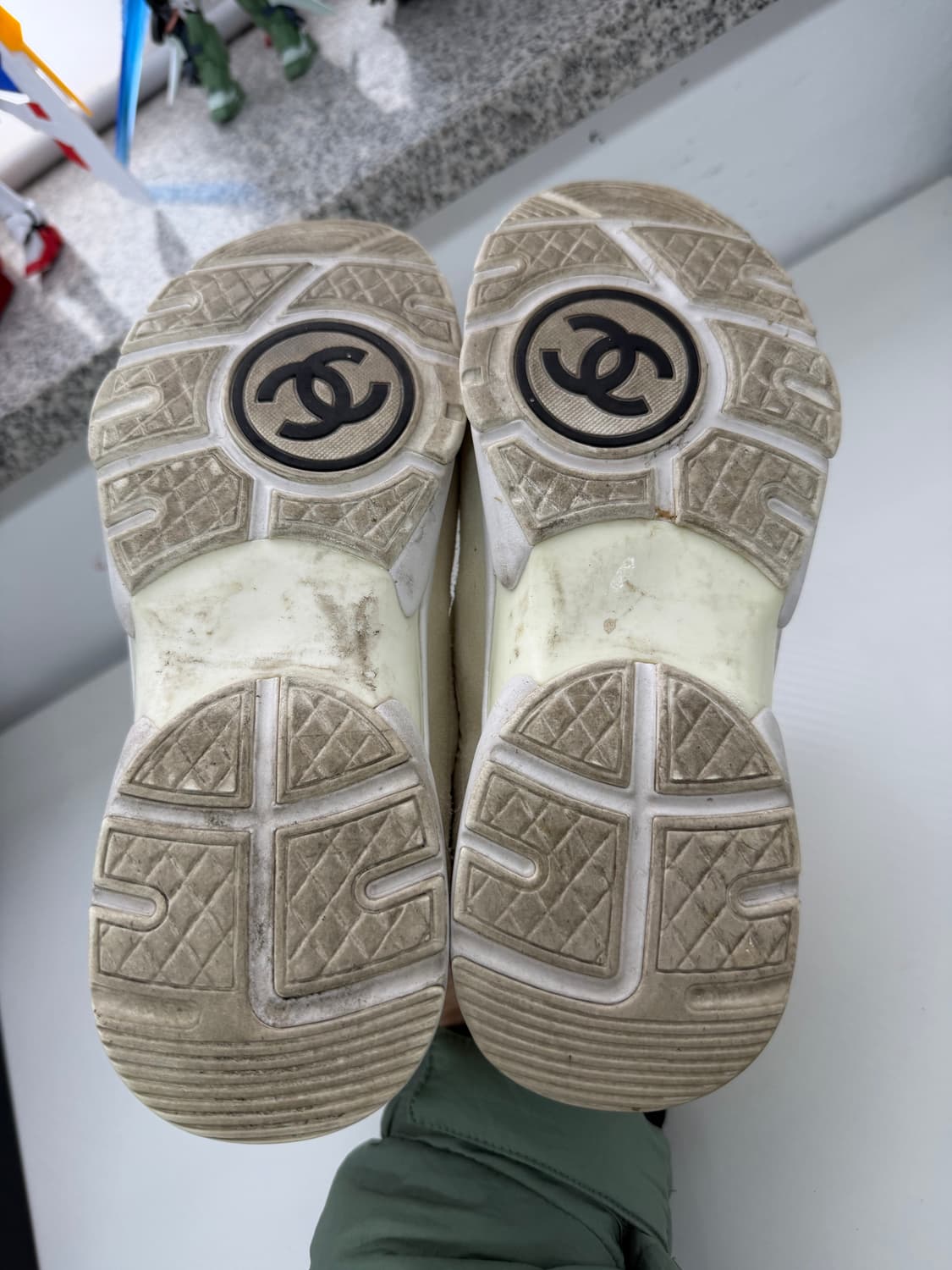 정품) 샤넬 CC로고 크루즈 테니스 스니커즈 36.5  상품이미지10