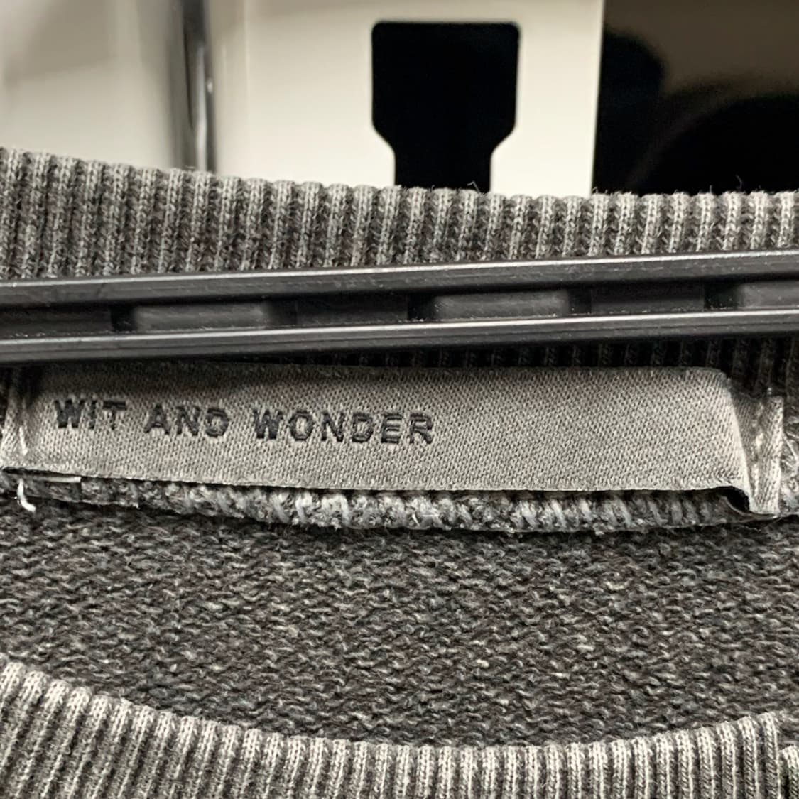 [XL] WIT AND WONDER 가먼트다잉 맨투맨 스웻셔츠 상품이미지4