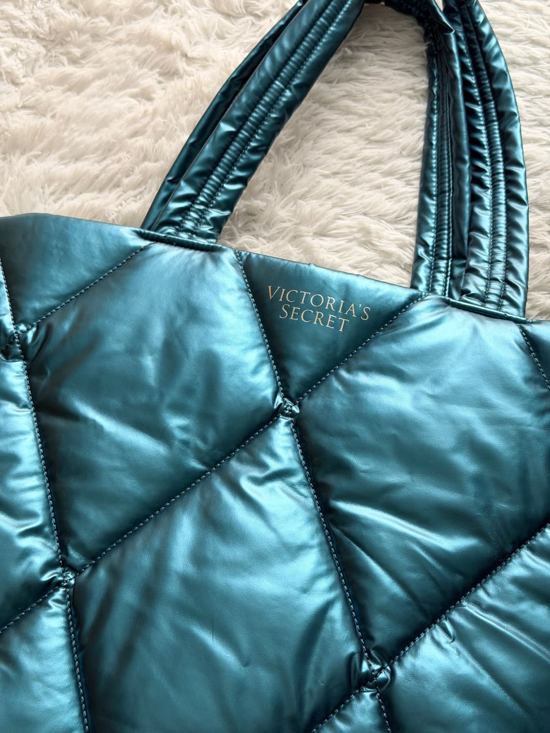 빅토리아 시크릿 퀼팅 패딩 토트백 에메랄드 상품이미지2