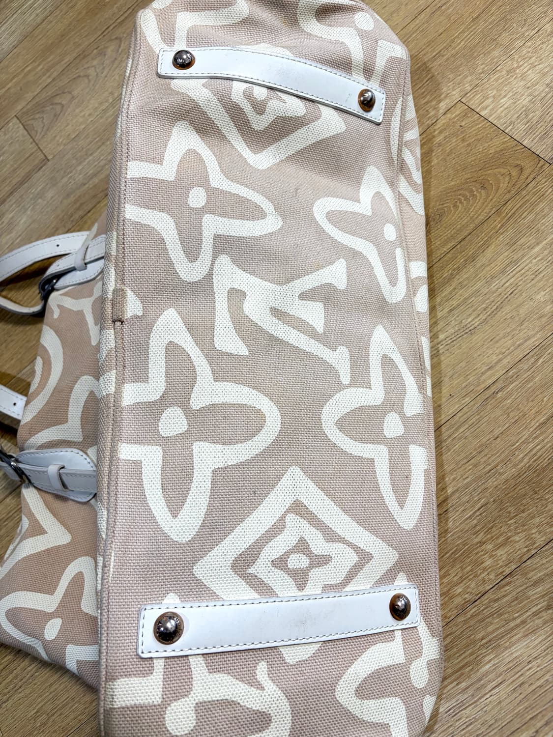 루이비통 캔버스 빅백 상품이미지4