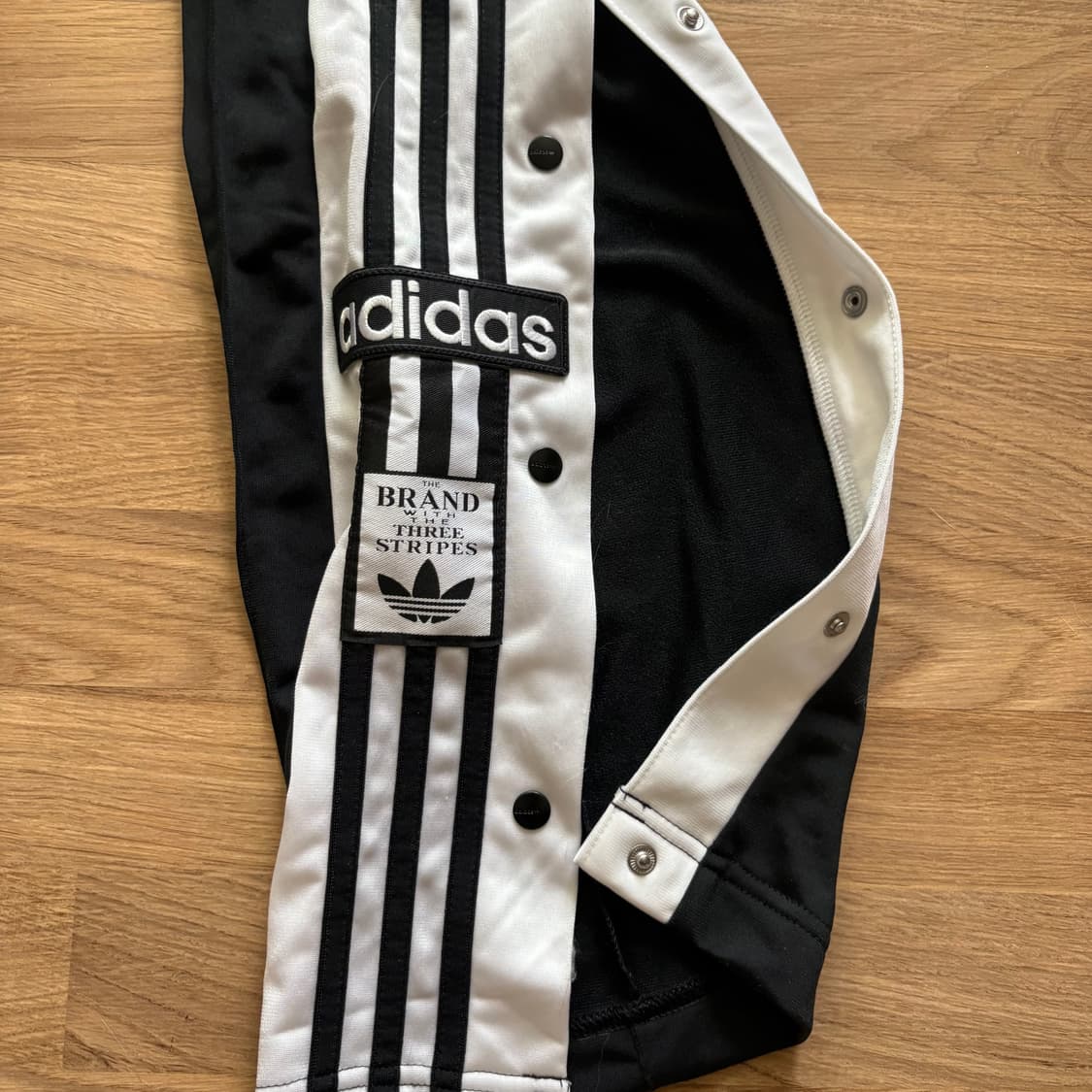 아디다스 브레이크 팬츠 블랙 상품이미지2