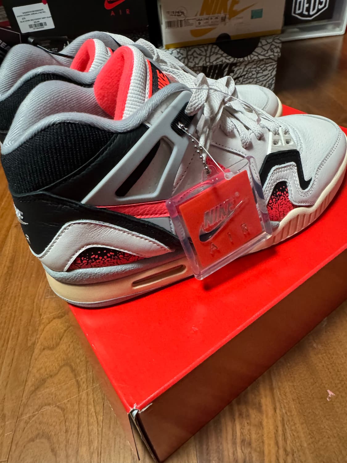 정품새제품 2024 나이키 에어테크 챌린지2 핫라바 270mm 상품이미지3