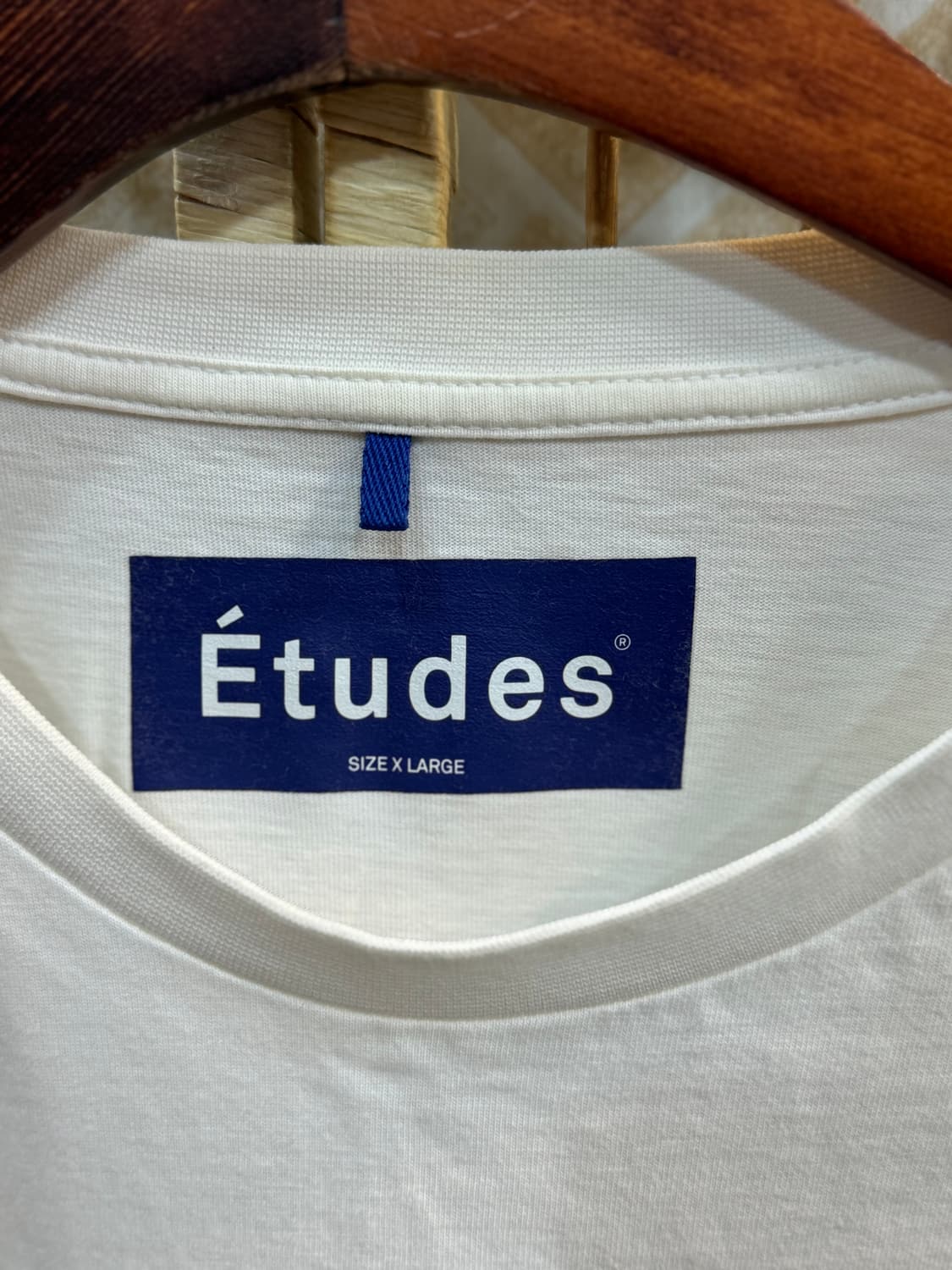 100 정품 ETUDES 티셔츠 팝니다 상품이미지3