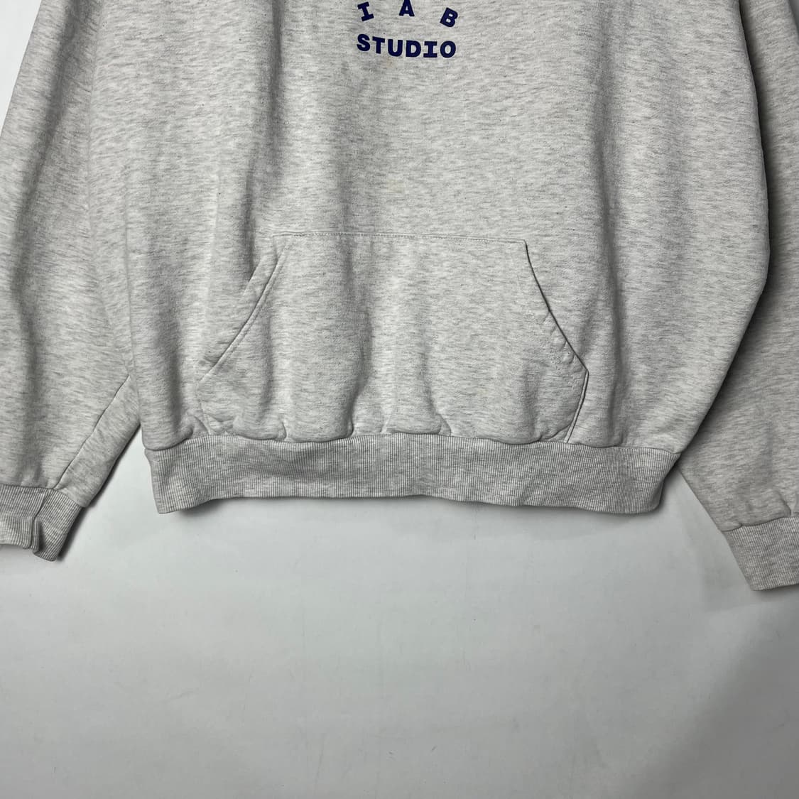 [IAB STUDIO] 아이앱스튜디오 하프집업 맨투맨 상품이미지4