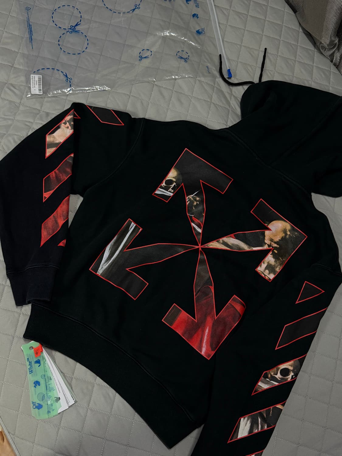 오프화이트 카라바조 후드티 S [정품] 상품이미지1