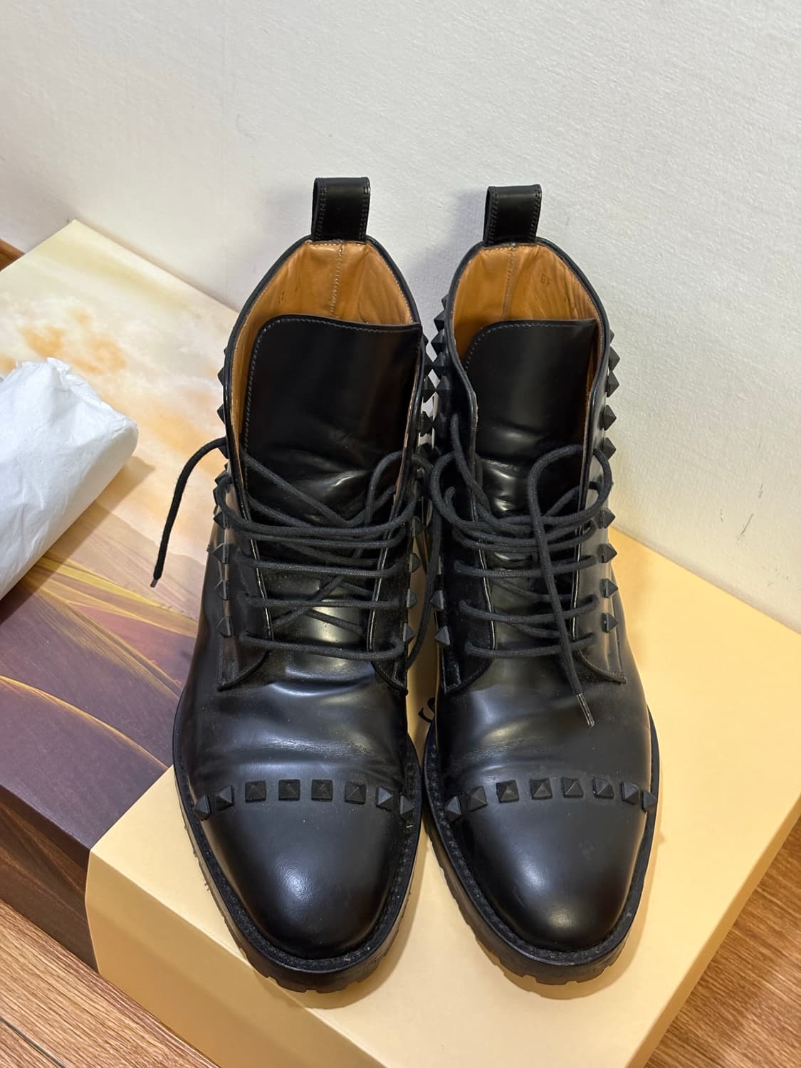 발렌티노 레더 스터드 부츠 상품이미지10