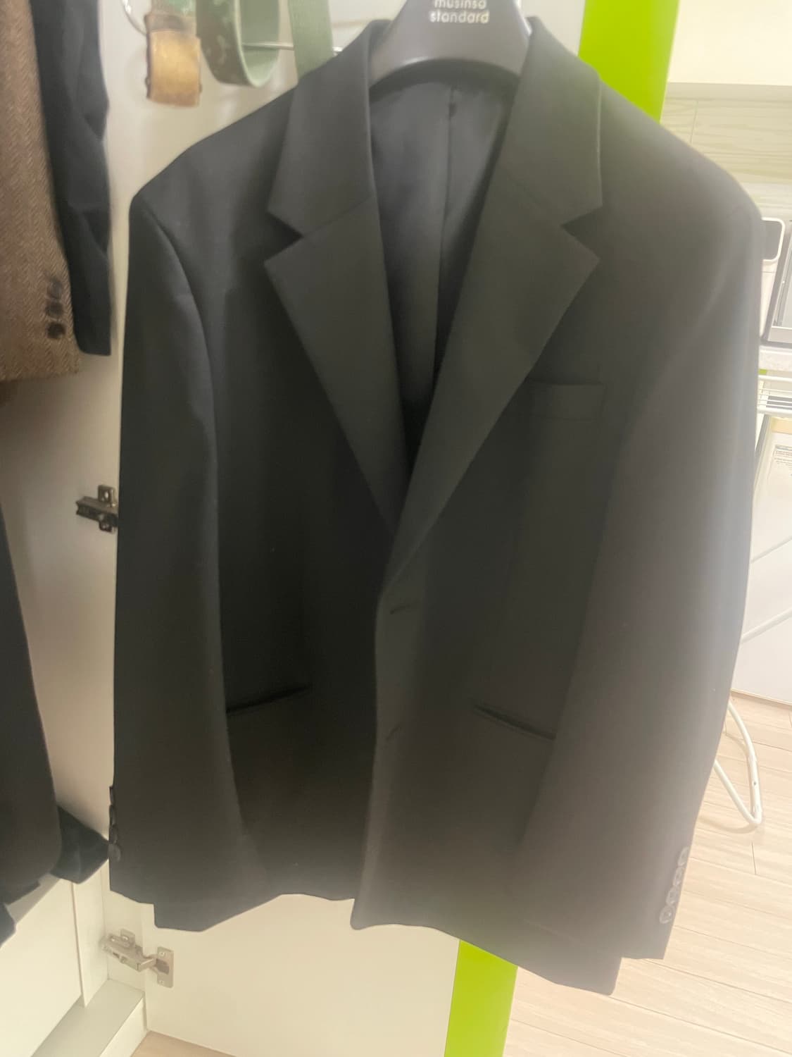 무신사 스탠다드 대디 숄더 오버사이즈 블레이저 블랙 상품이미지2