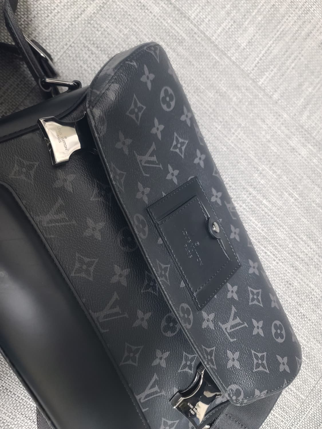 루이비통 이클립스 보야제pm 메신저백 크로스백 상품이미지8