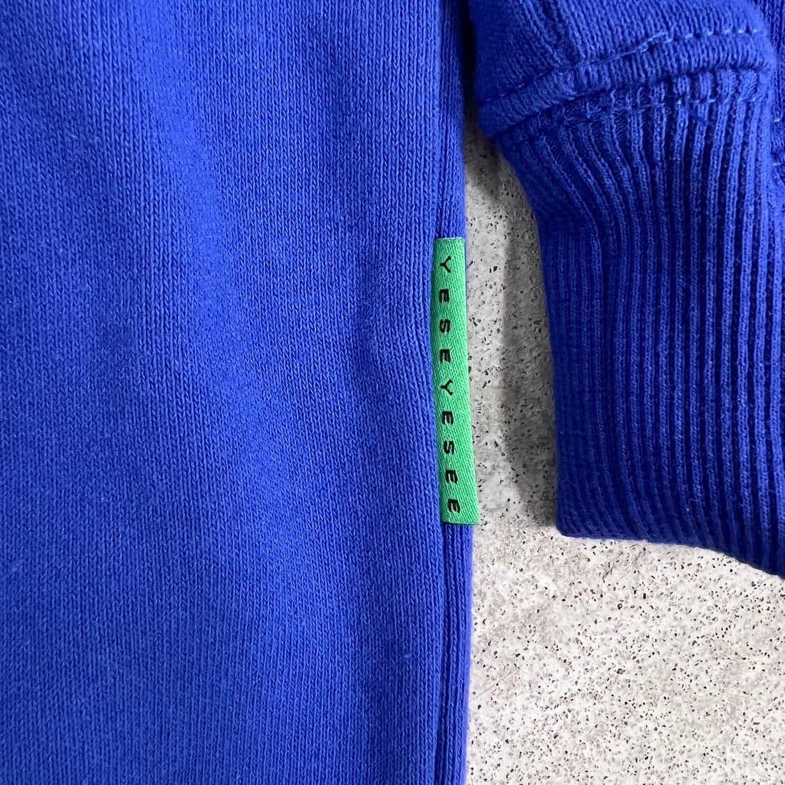 YESEYESEE 그래픽 후드티 상품이미지3