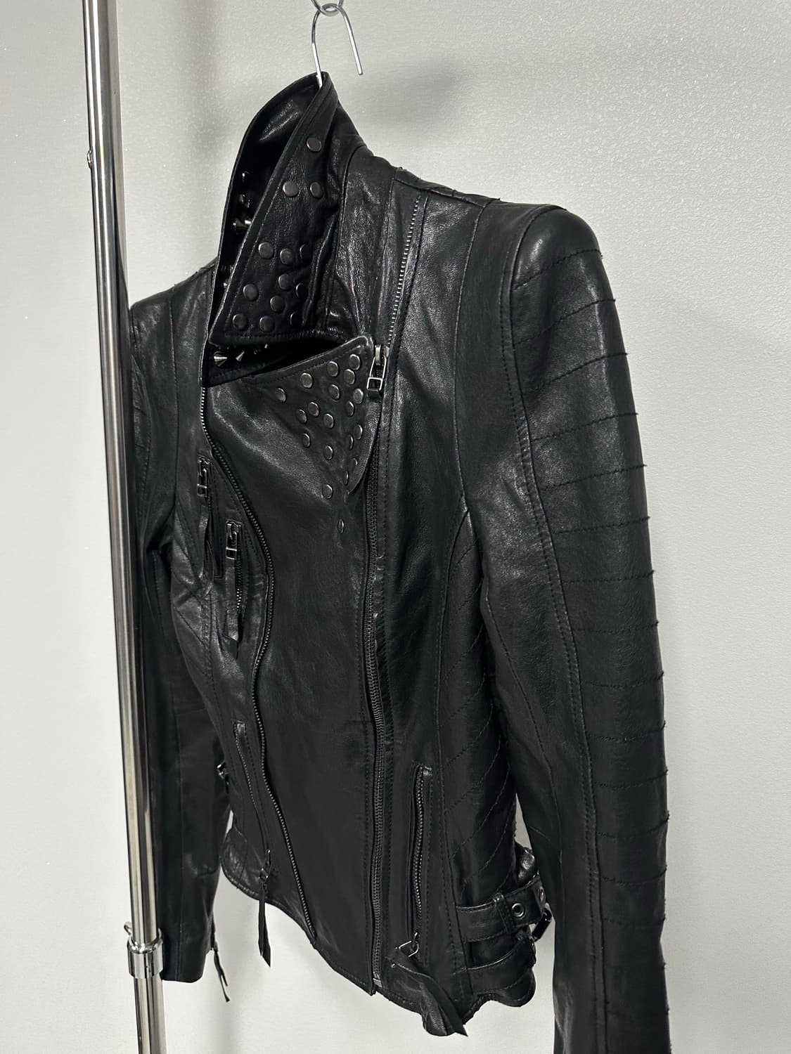 사선 디테일 레더 자켓 상품이미지7