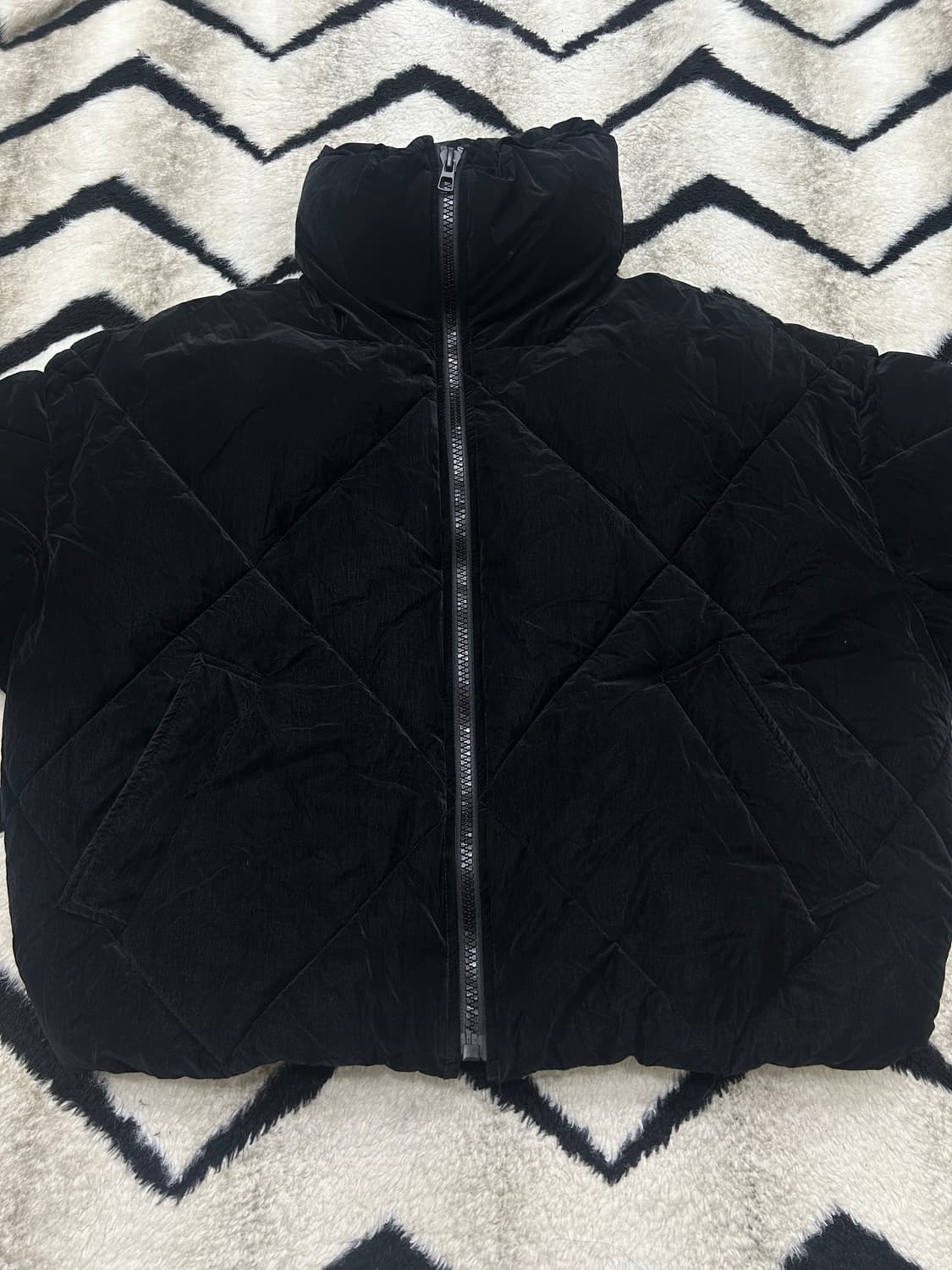 [한국M]ZARA 오버핏 하이넥 숏패딩/블랙 상품이미지3